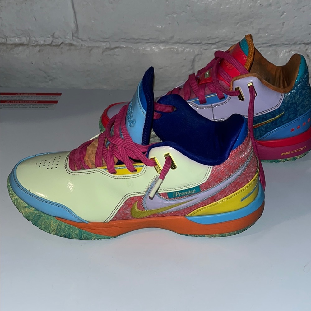 Nike Men LeBron NXXT Size 10